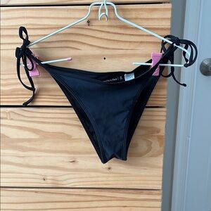 Abercrombie & Fitch Black Swim Bottom M